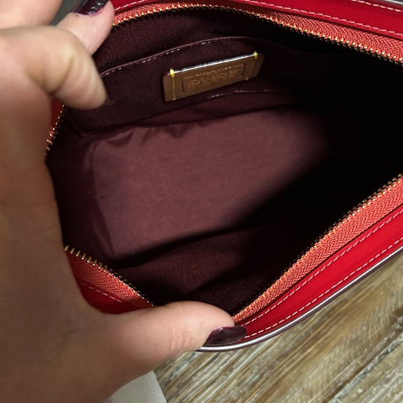 Coach New Logan Duffle Bag In Signature Canvas - Picture 11 of 11